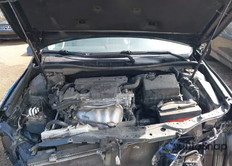 2016 Toyota Camry Le z USA, uszkodzony, nr VIN 4T1BF1FK4GU537412